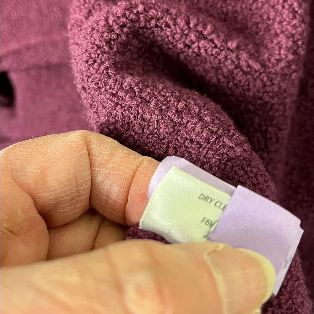 Gorgeous Eileen Fisher Open Cardigan
Size L - Picture 12 of 13